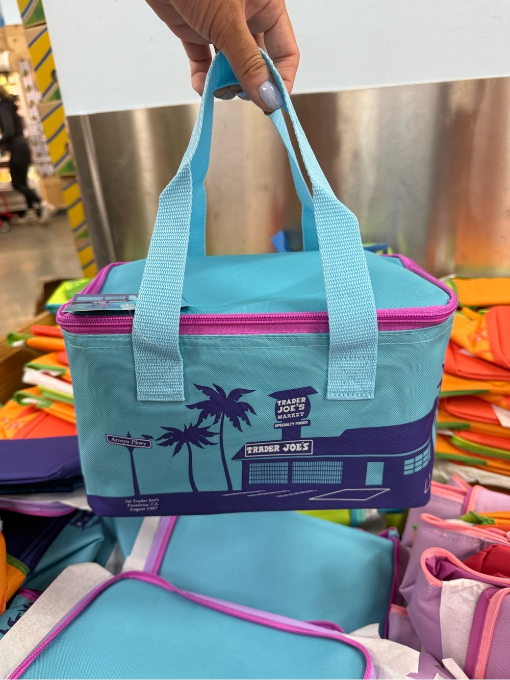 Trader Joe’s 2026! New Mini Insulated Bags Summer Fun Colors Blue 🩵